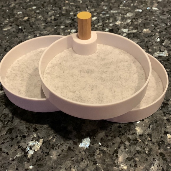 the 2 bandits Accessories - Jewelry stacker new never used lucite and felt.